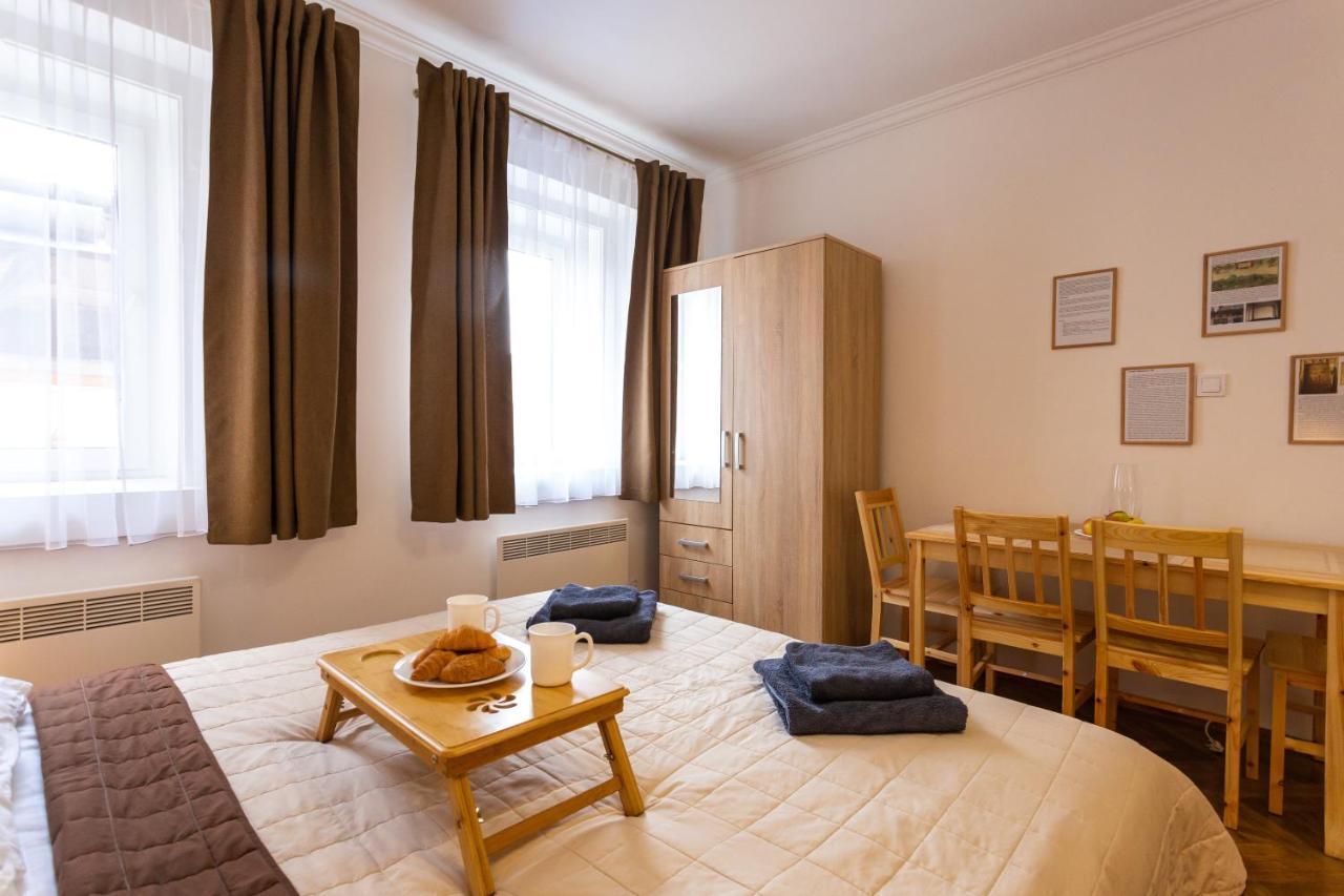 Peaceful Studio On Rynok Square 利沃夫 外观 照片