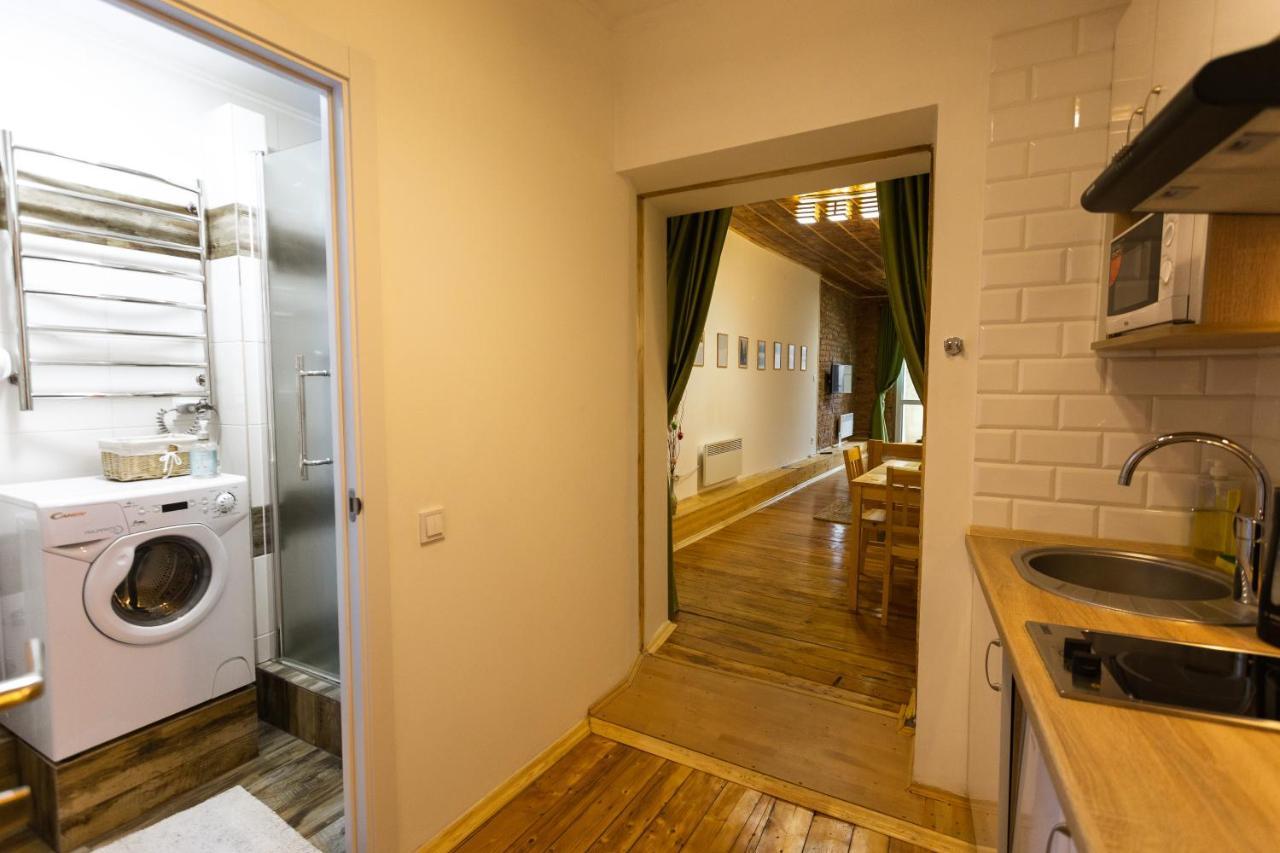 Peaceful Studio On Rynok Square 利沃夫 外观 照片