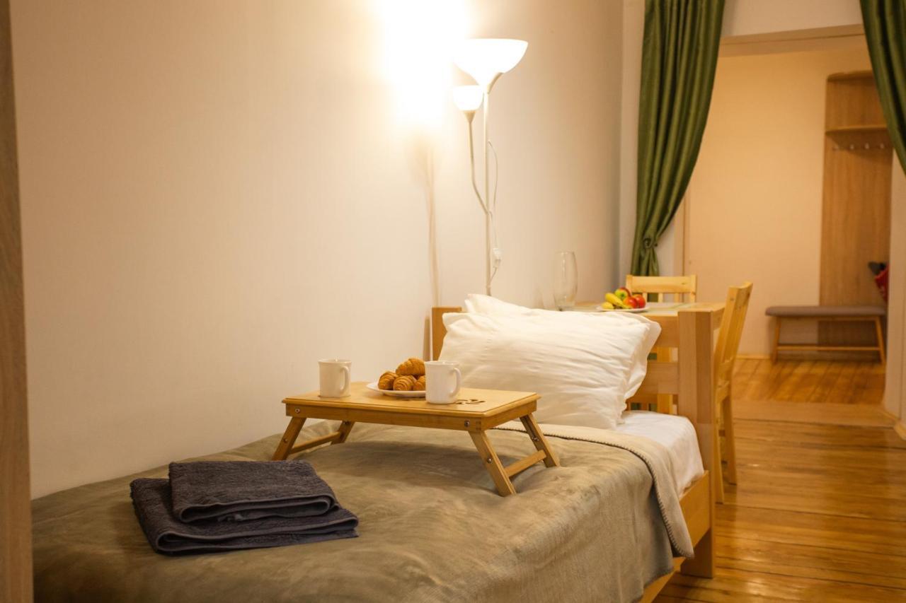 Peaceful Studio On Rynok Square 利沃夫 外观 照片